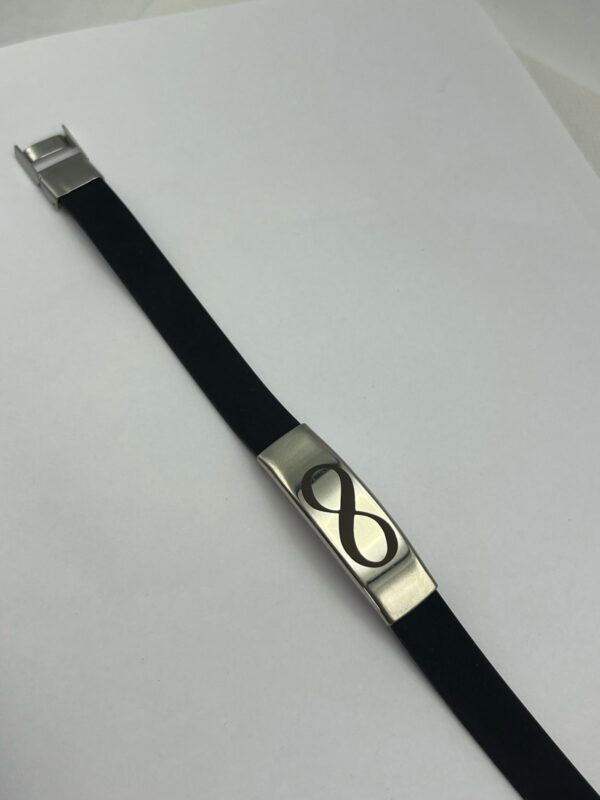 PULSEIRA PERSONALIZADA DE SILICONE COM DETALHE EM AÇO