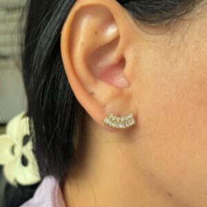 BRINCO EAR CUFF ZIRCONIAS SEMIJOIA