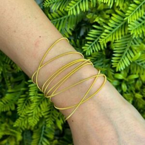 PULSEIRA CORDA DE VIOLÃO FOLHEADA A OURO