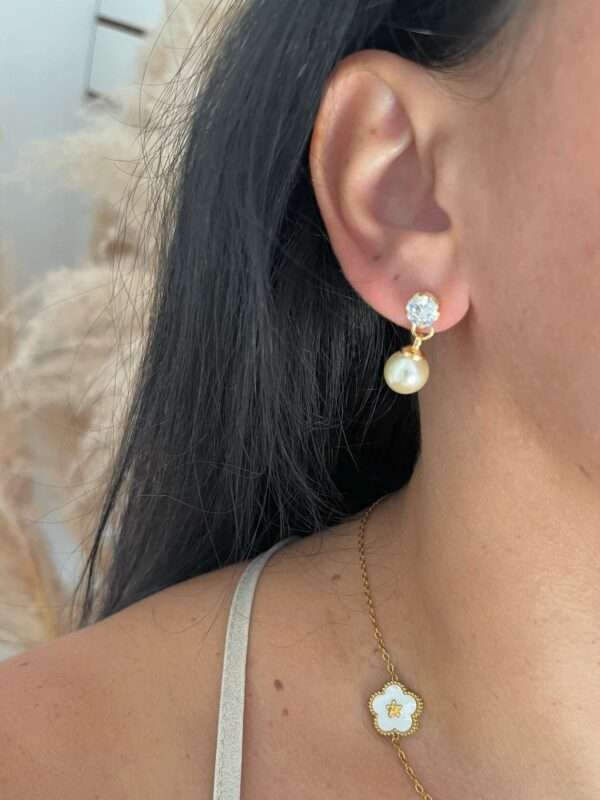 BRINCO ZIRCONIA COM PEROLA BANHADO A OURO - Imagem 2