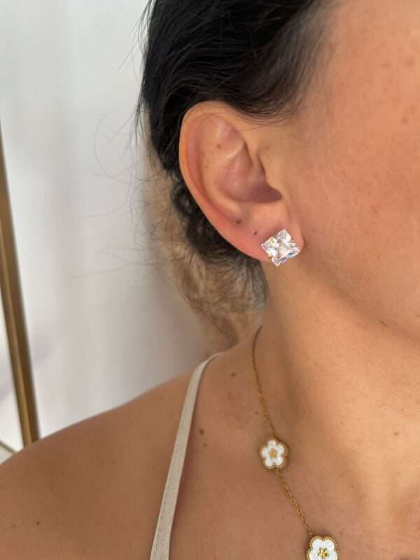 BRINCO ZIRCONIA QUADRADO BANHADO A OURO - Imagem 2